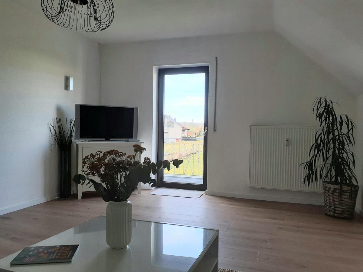 Eifelstern-Schoene Ferienwohnung Mit Balkon Kalenborn-Scheuern Dış mekan fotoğraf